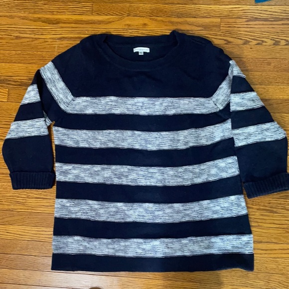 Croft and Barrow Ladies 3/4 length sleeve sweater - Picture 1 of 2